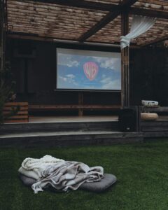 Tips for Hosting a Cozy Movie Night at Home